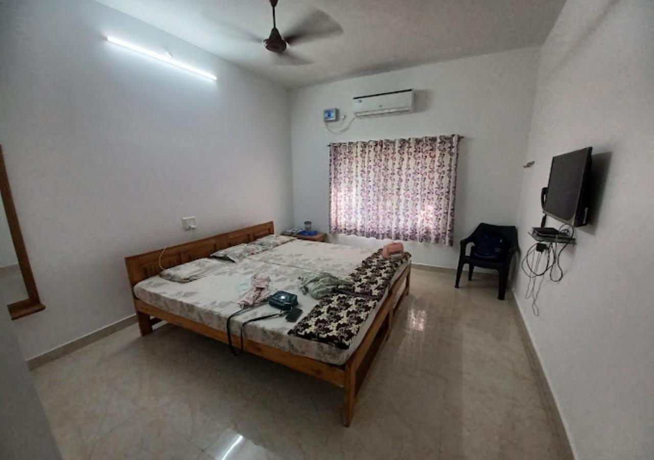Bapat Niwas Home Stay Ganpatipule Exterior foto